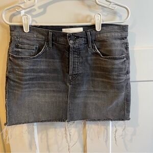 MOTHER The Vagabond Mini Fray Gray Size 28 Skirt Frayed Hem Distressed Denim